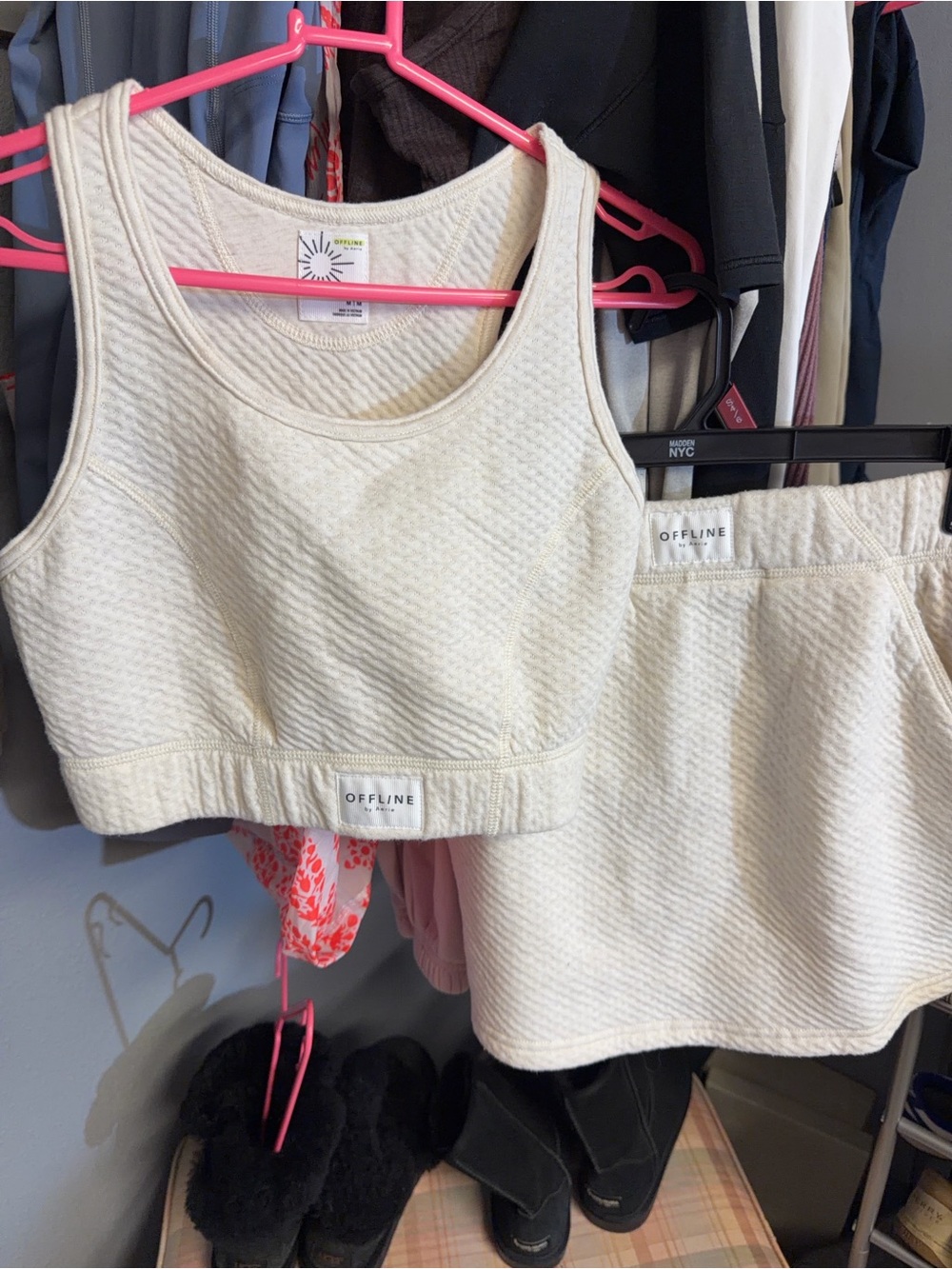 Aerie Offline matching set